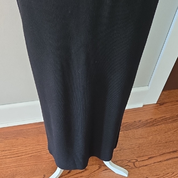 Bloomingdale's Women's Medium 100% Wool Knit Long Column Black Maxi Skirt - Picture 4 of 11